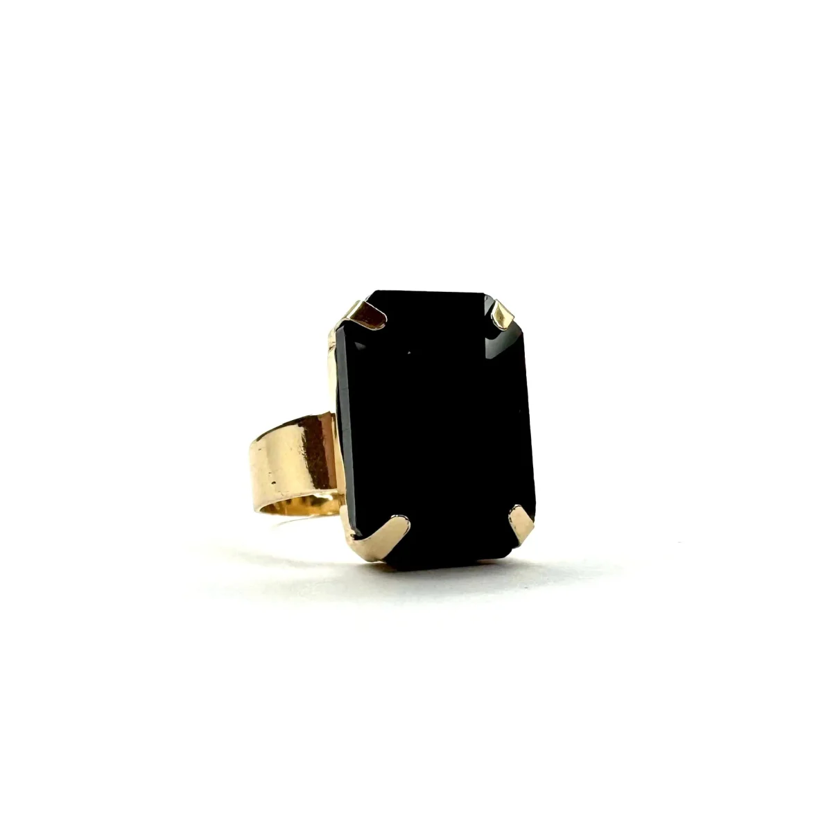 Anello pietra