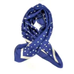 Foulard a pois