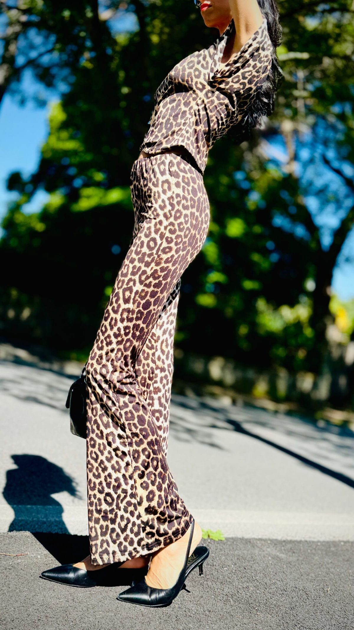 Completo leopardato pantalone e top Wilma - immagine 2