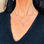 Collana punto luce