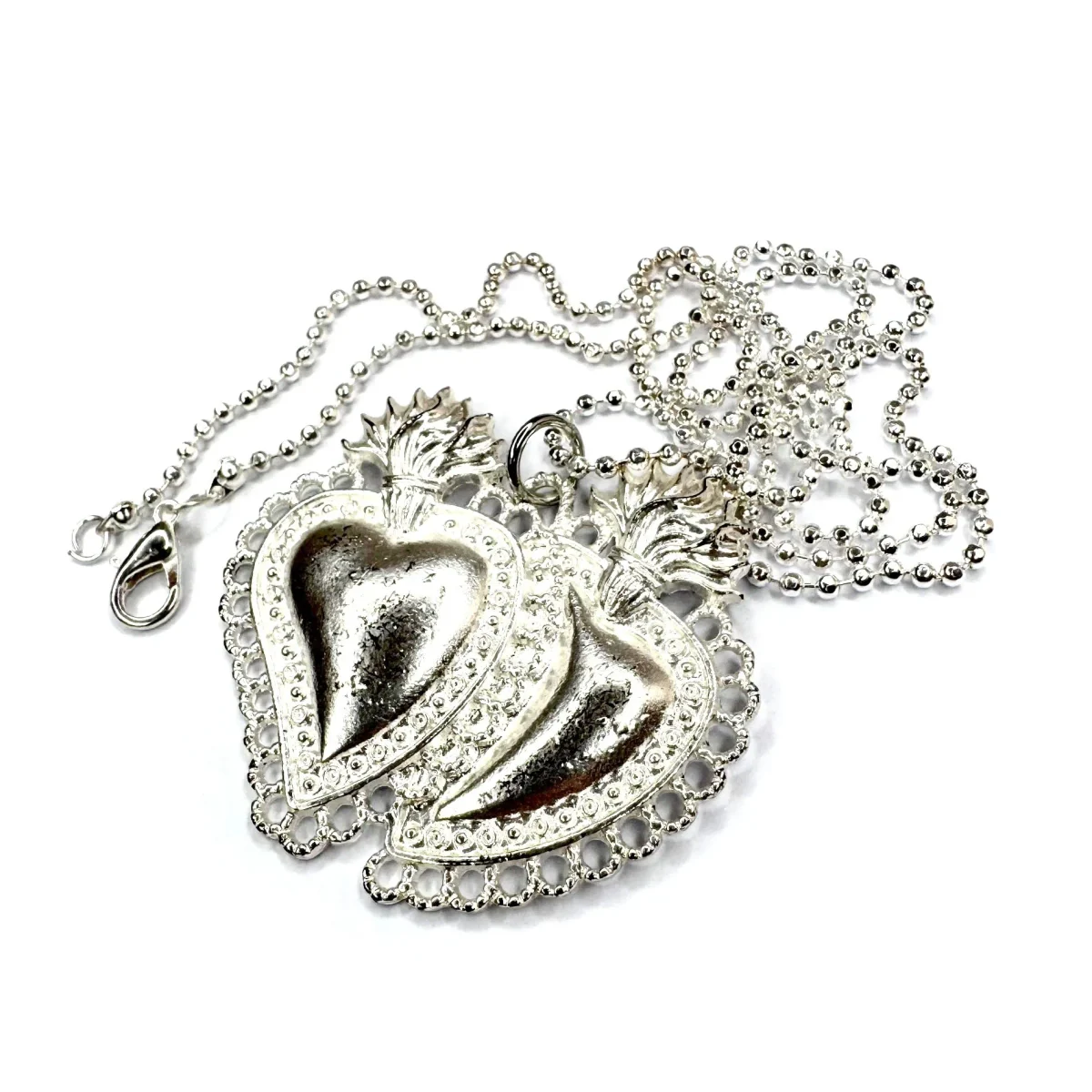collana con cuore sacro