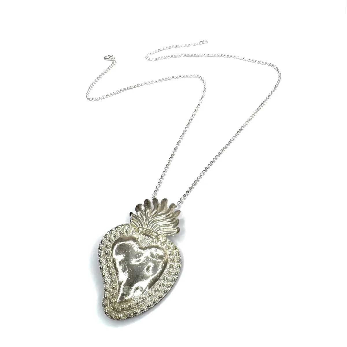 collana con cuore sacro