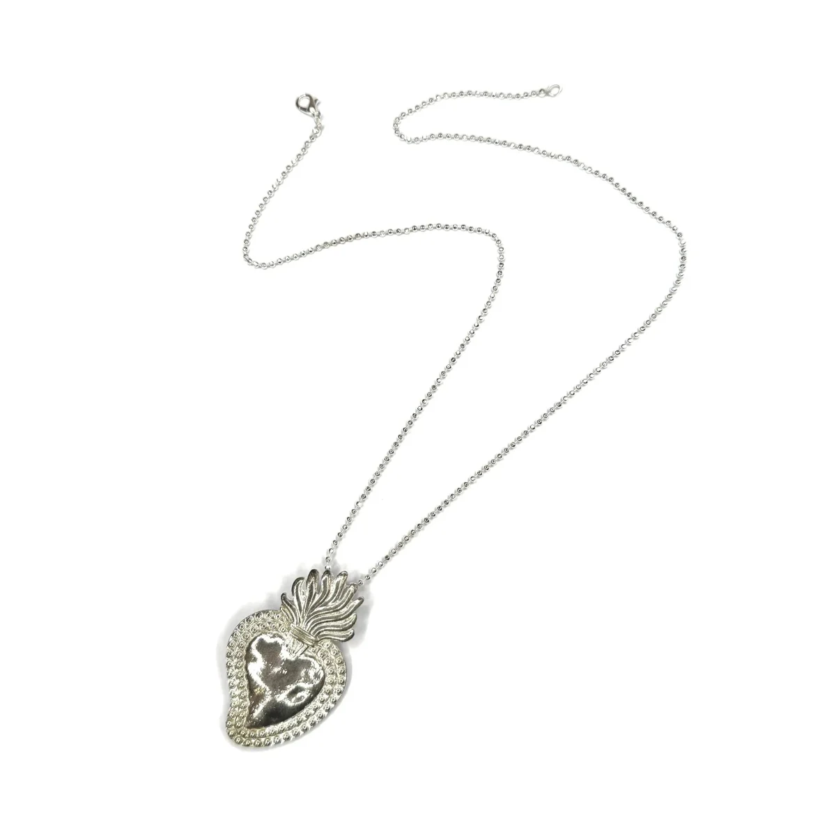 collana con cuore sacro