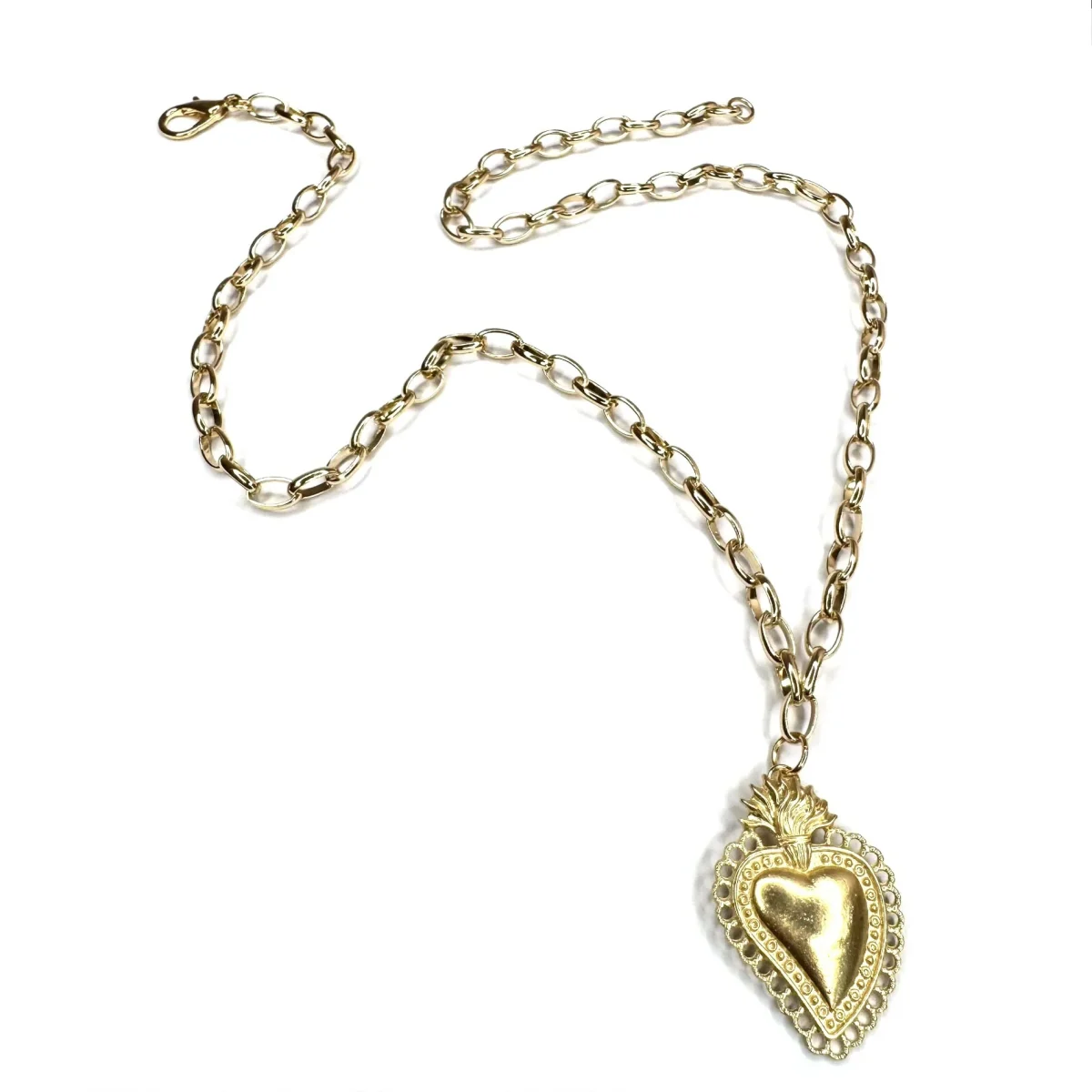 collana con cuore sacro
