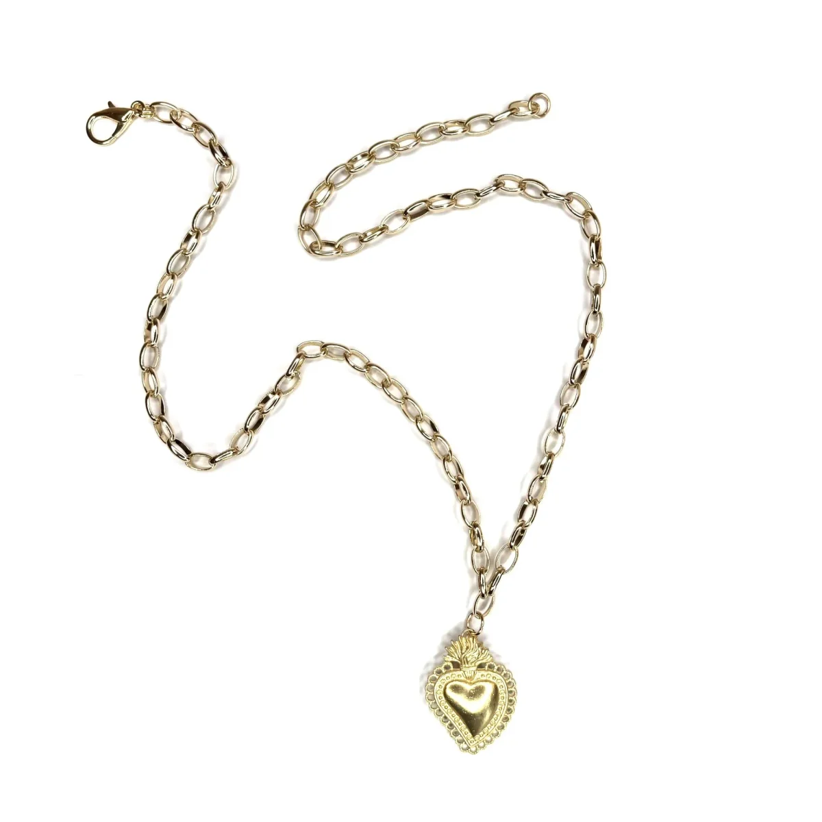 collana con cuore sacro