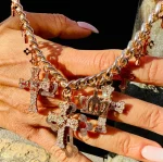 Collana con croci