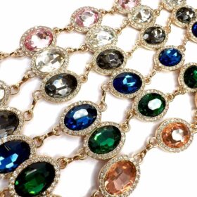 collana pietra colorata