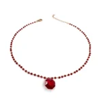 collana con cristallo