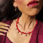 Collana girocollo rosso